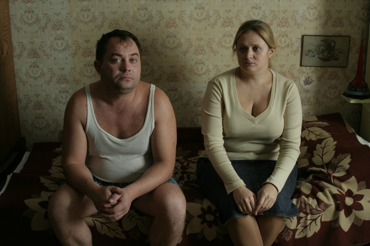 Кадры из Сумасшедшая помощь (2009)
