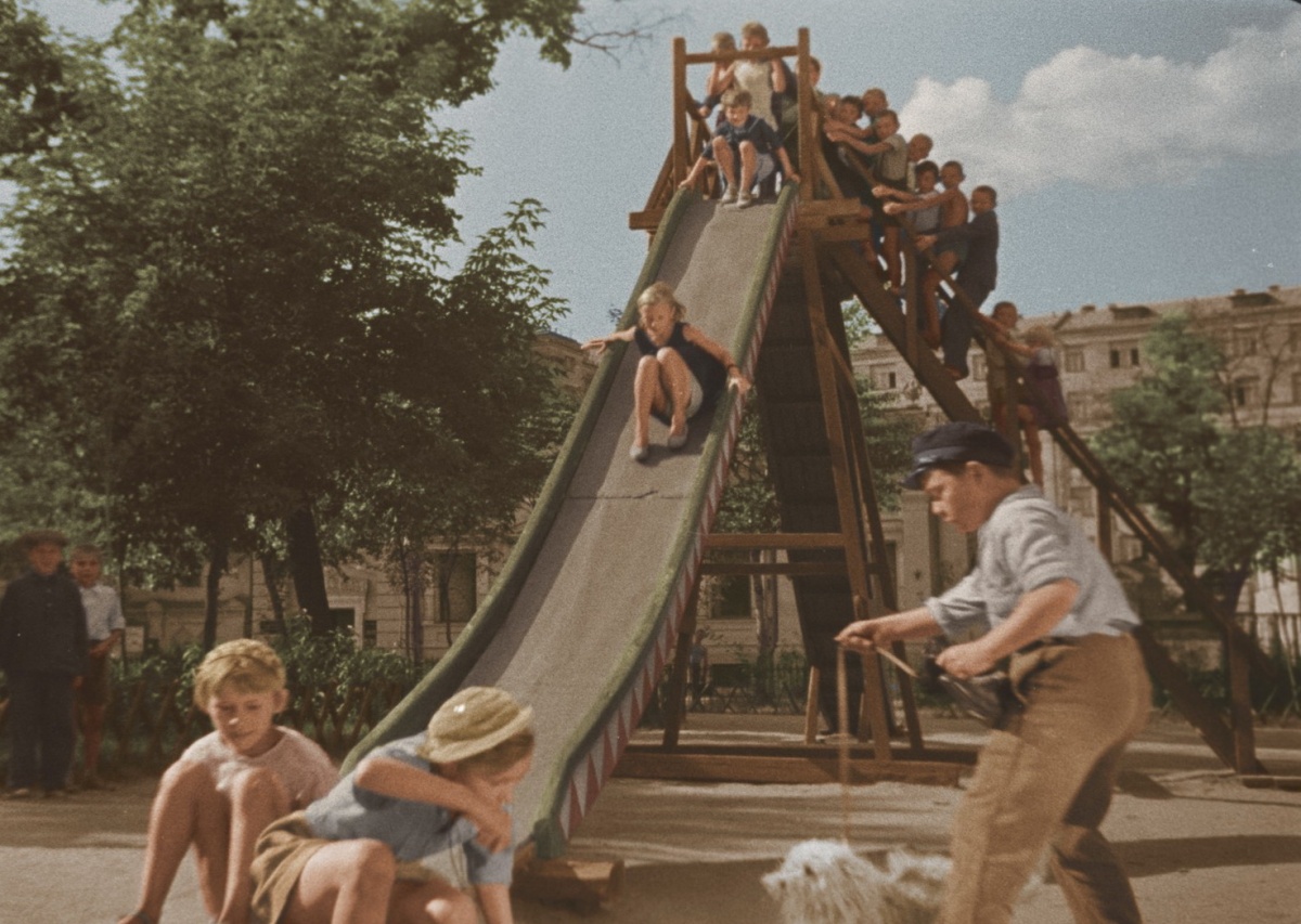 Кадры из Подкидыш (1940)