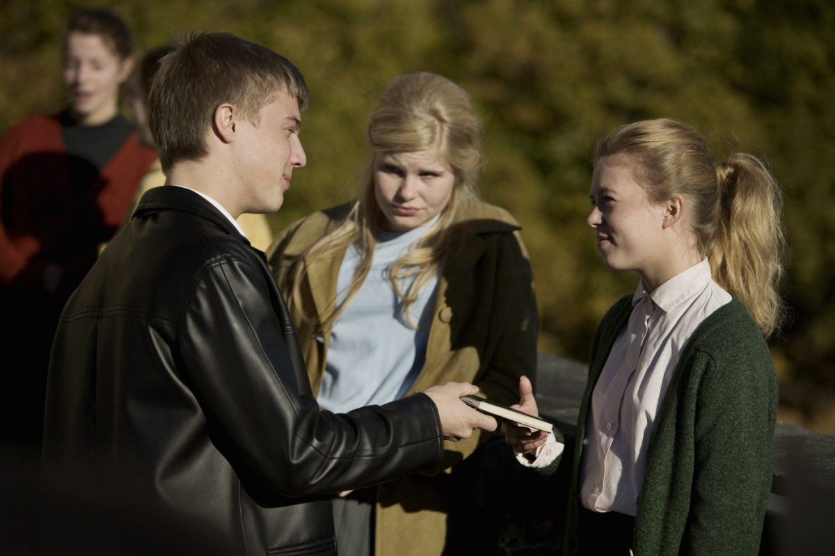 Кадры из Больные сердца (2009)