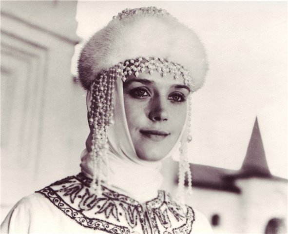 Кадры из Осенние колокола (1979)