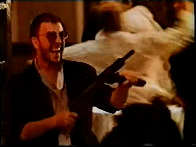 Кадры из Действуй, Маня! (1991)