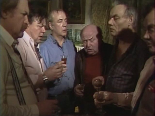 Кадры из Энергичные люди (1988)