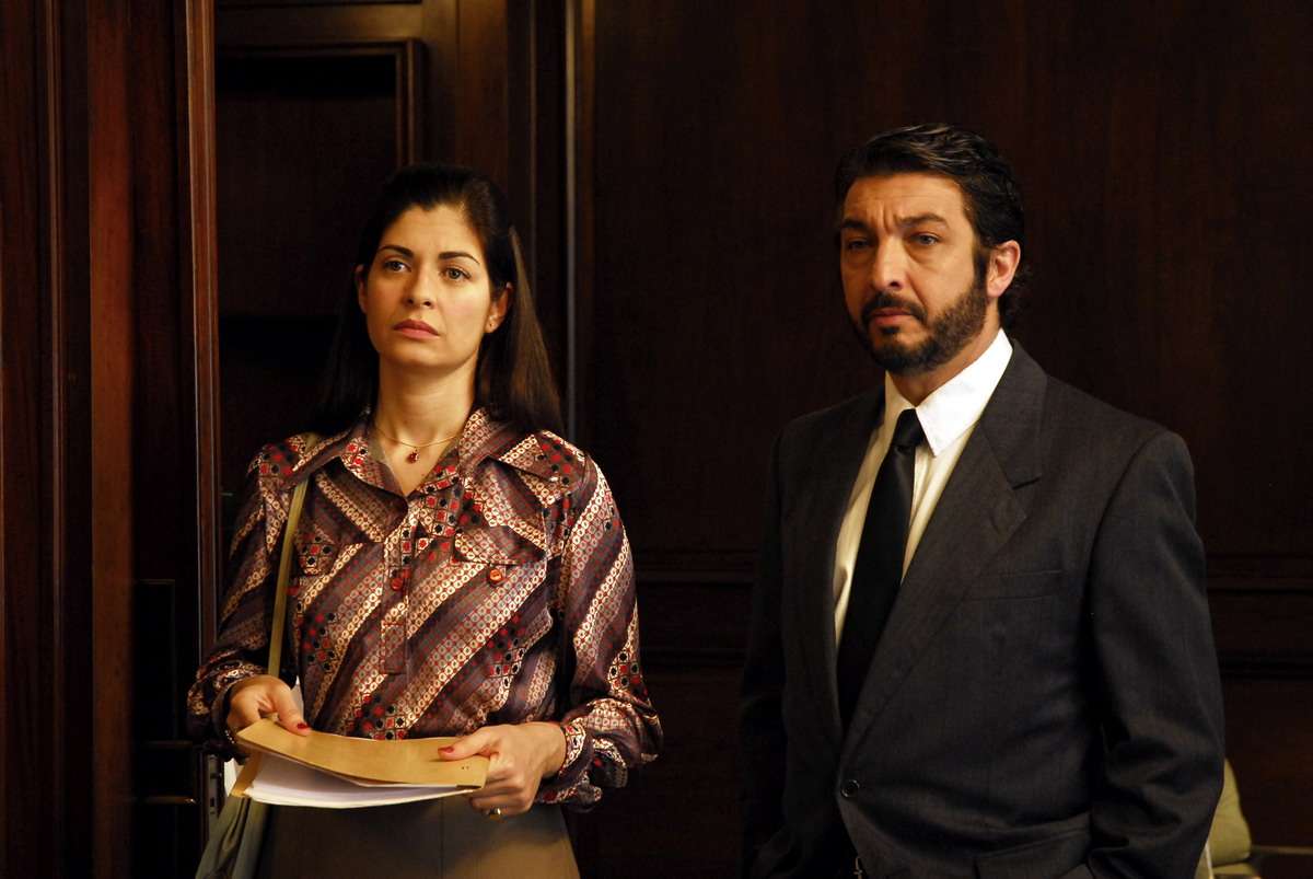 Кадры из Тайна в его глазах (2009)