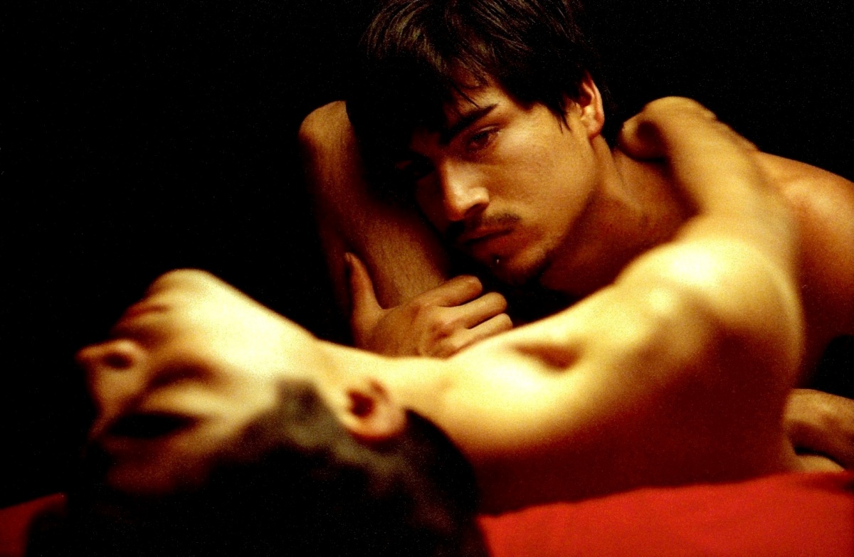 Кадры из Расколотое небо (2006)
