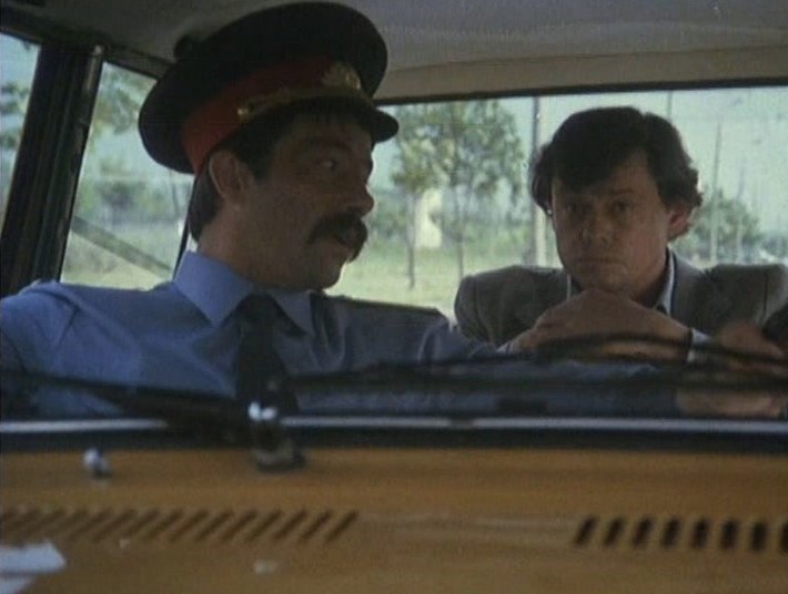 Кадры из Белые росы (1984)