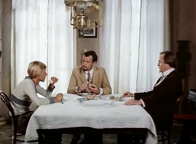 Кадры из Зеленый фургон (1983)