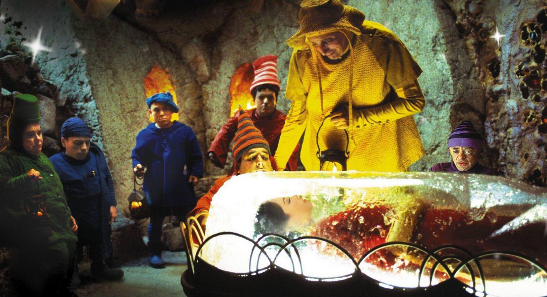 Кадры из Белоснежка (2001)