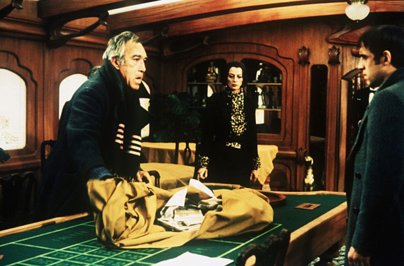 Кадры из Блеф (1976)