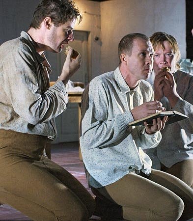 Кадры из Господа Головлевы (2006)