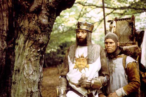 Кадры из Монти Пайтон и священный Грааль (1975)