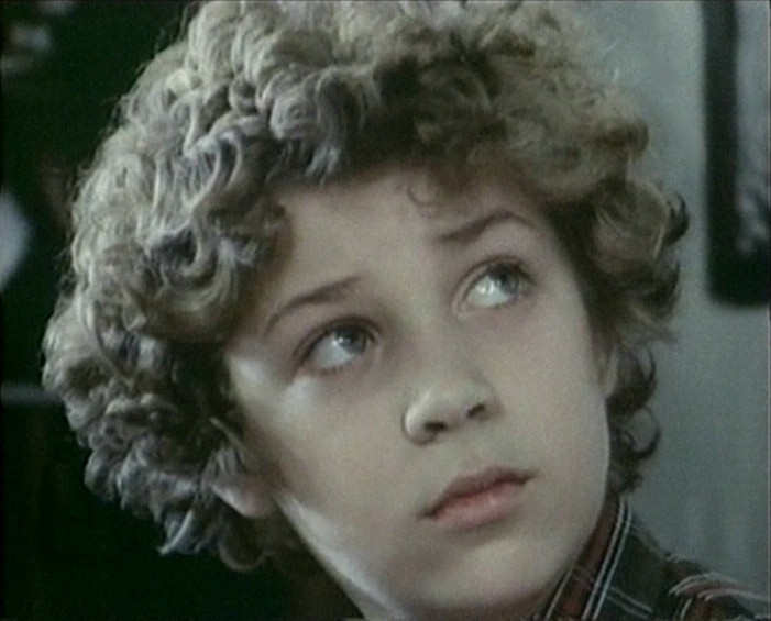 Кадры из Меняю собаку на паровоз (1976)