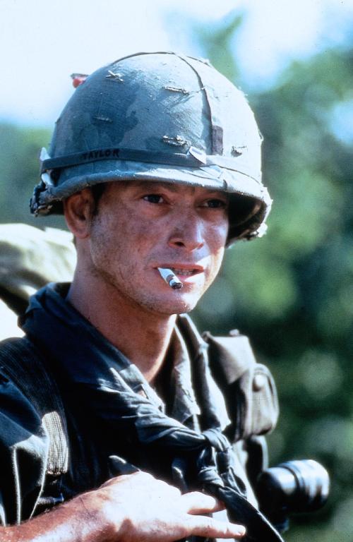 Кадры из Форрест Гамп (1994)