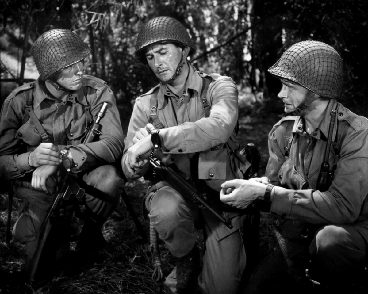 Кадры из Цель — Бирма (1945)