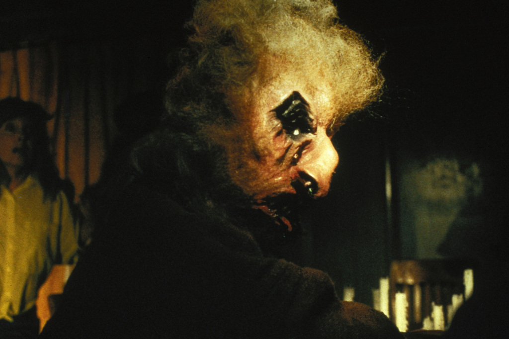 Кадры из Тролль 2 (1990)