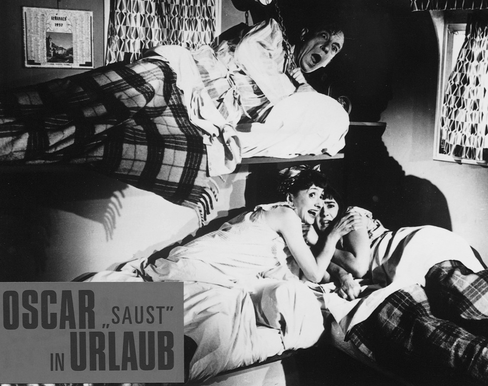 Кадры из Такси, прицеп и коррида (1958)