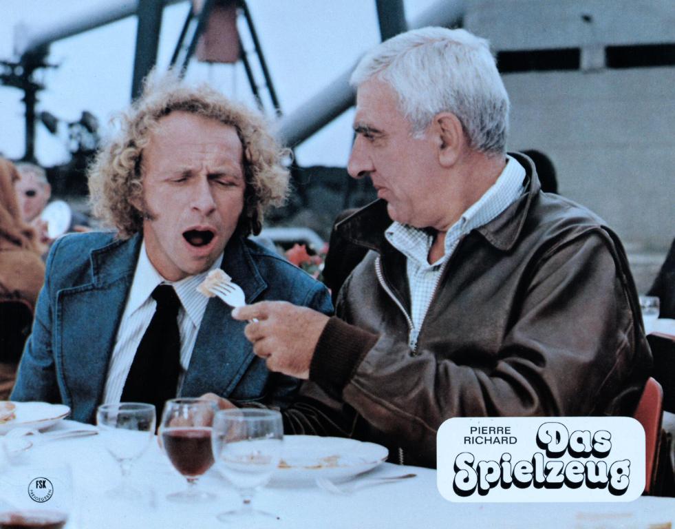 Кадры из Игрушка (1976)