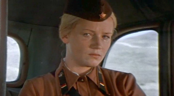 Кадры из Приказ: Огонь не открывать (1982)
