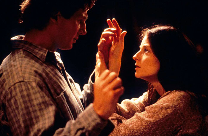 Кадры из Нелл (1994)