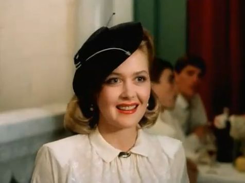 Кадры из Маленький гигант большого секса (1992)