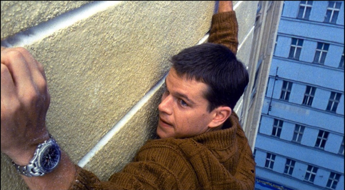 Кадры из Идентификация Борна (2002)