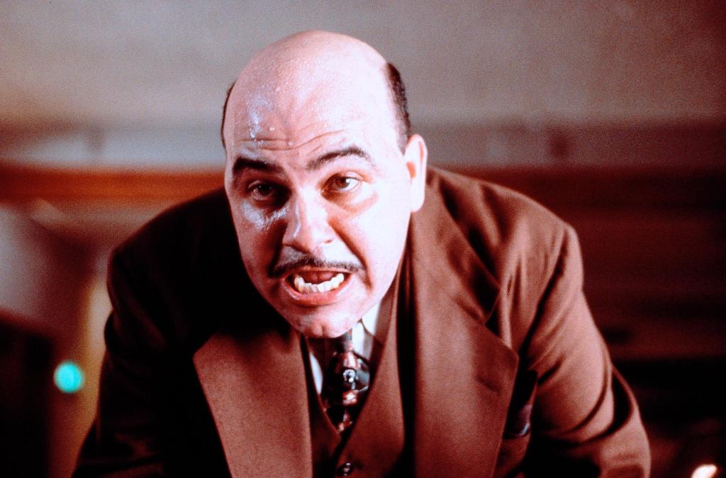 Кадры из Перекресток Миллера (1990)