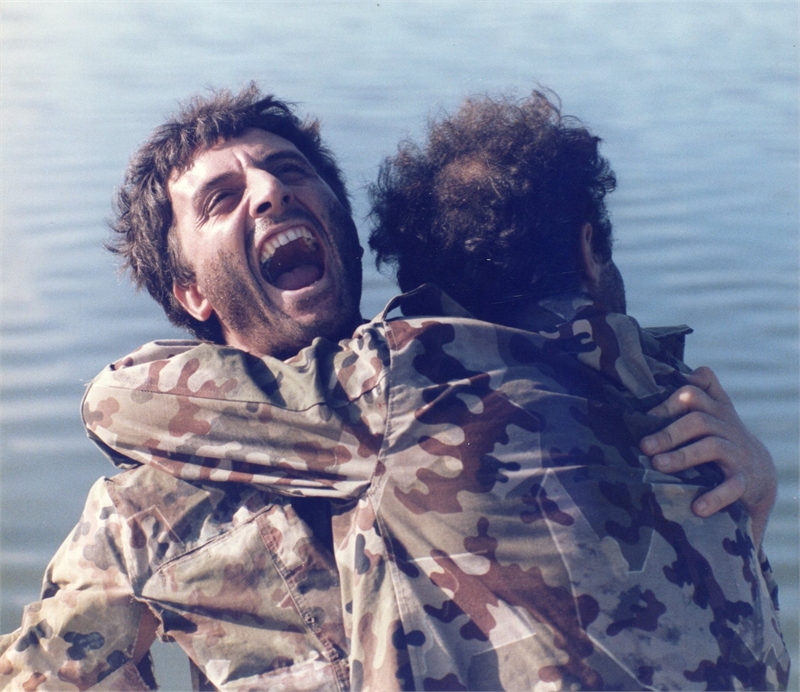Кадры из Аванти пополо (1989)