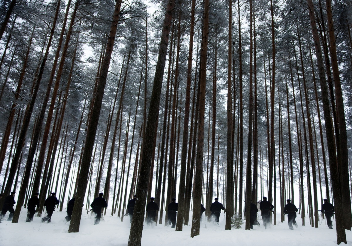 Кадры из Король чёртова острова (2010)