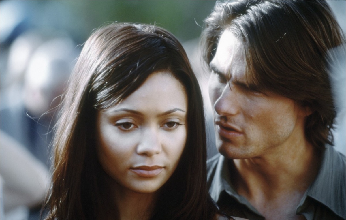 Кадры из Миссия невыполнима 2 (2000)