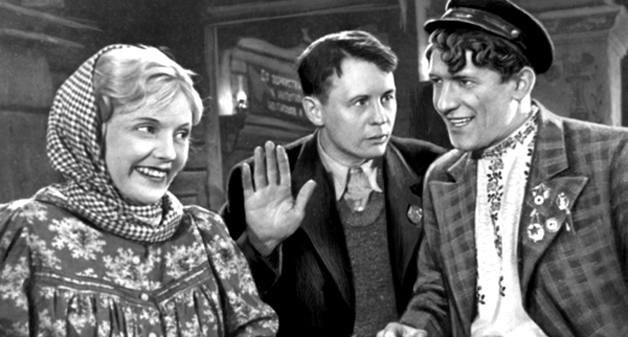 Кадры из Свинарка и пастух (1941)