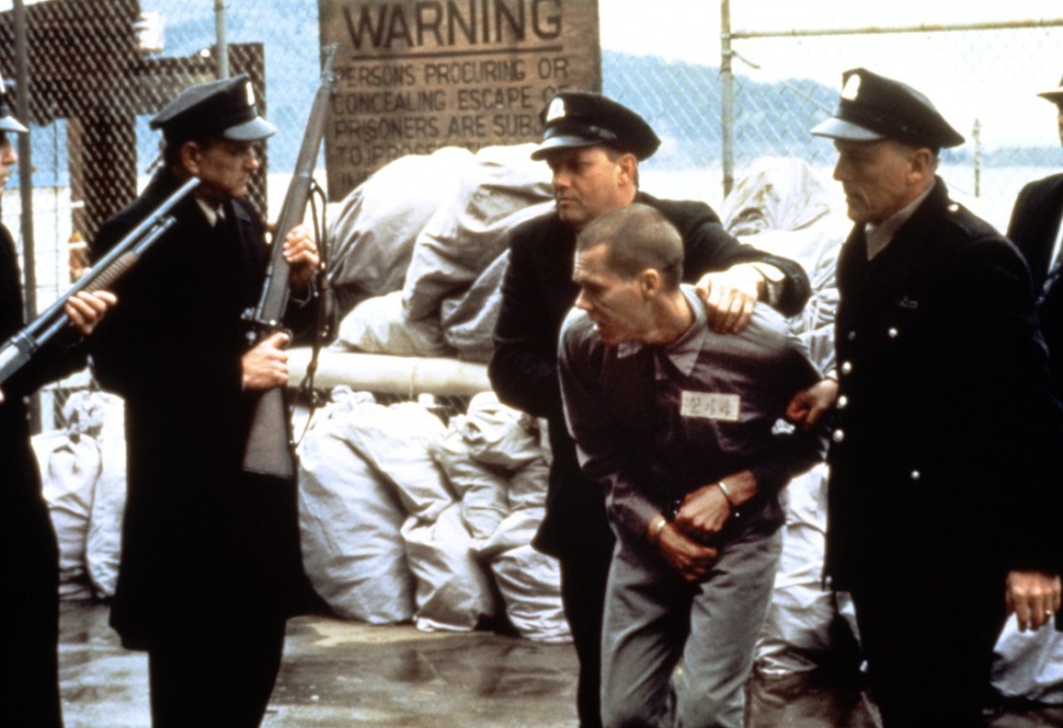 Кадры из Убийство первой степени (1995)