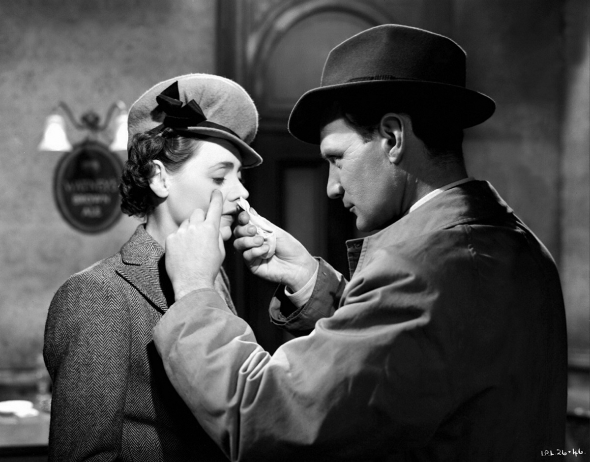 Кадры из Короткая встреча (1945)