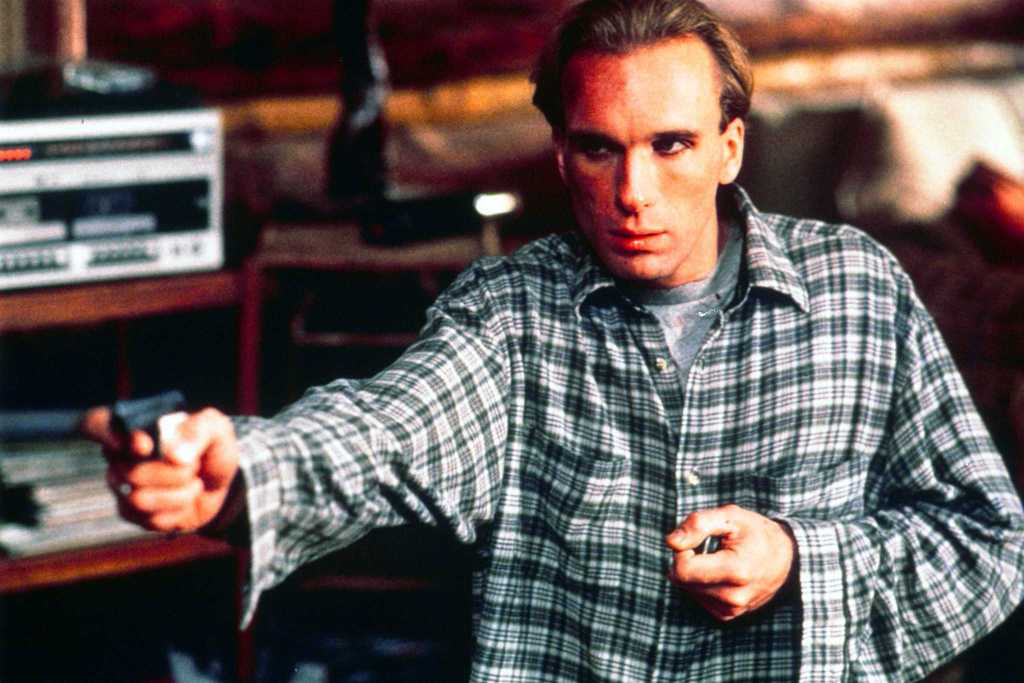 Кадры из Жена богача (1996)