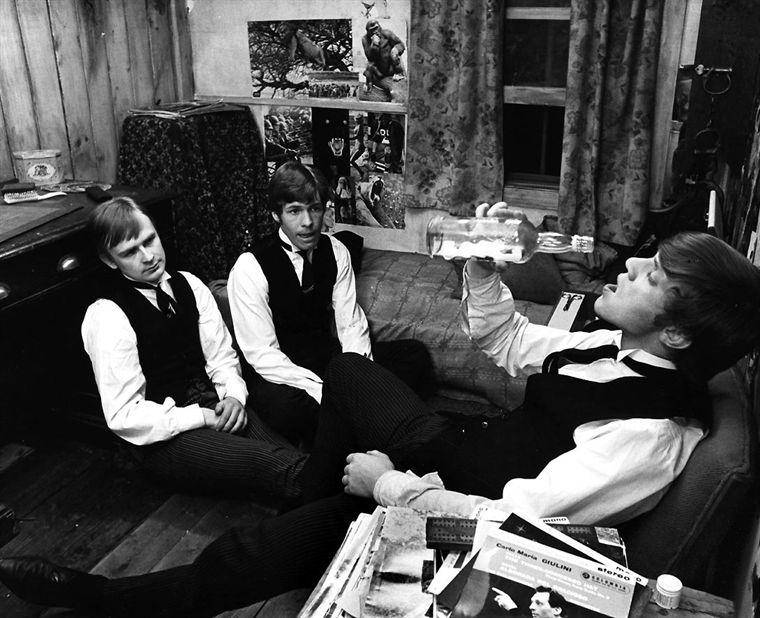 Кадры из Если... (1968)