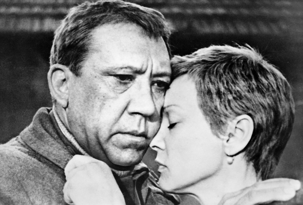 Кадры из Двадцать дней без войны (1977)