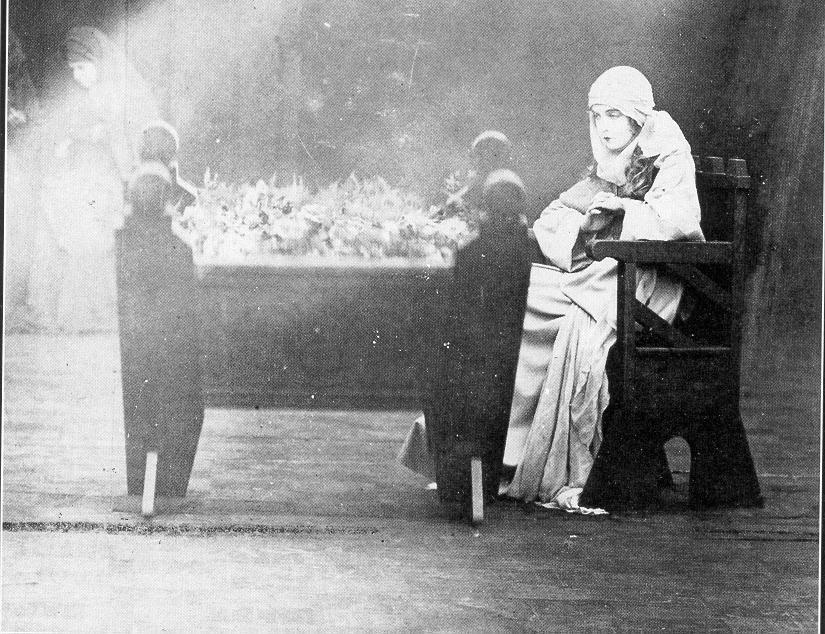 Кадры из Нетерпимость (1916)