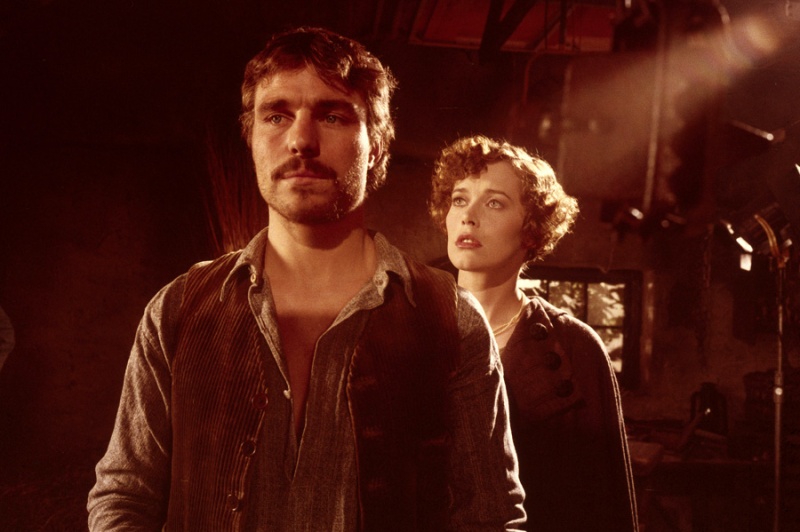 Кадры из Любовник леди Чаттерлей (1981)