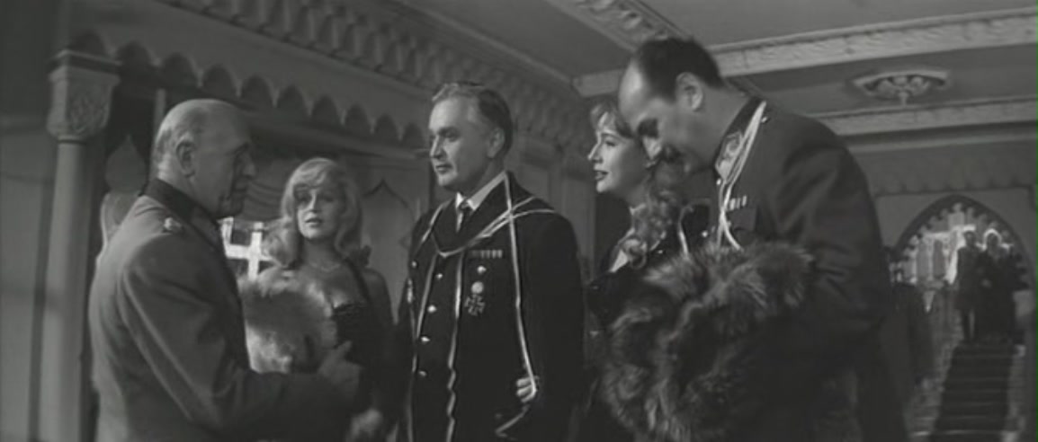 Кадры из Два года над пропастью (1967)
