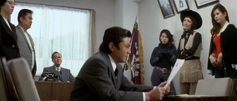 Кадры из Ужасная школа для девочек: Линчевание в классе (1973)