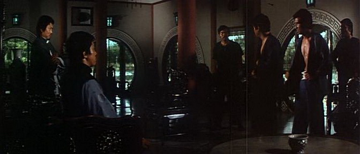 Кадры из Небесный ястреб (1974)