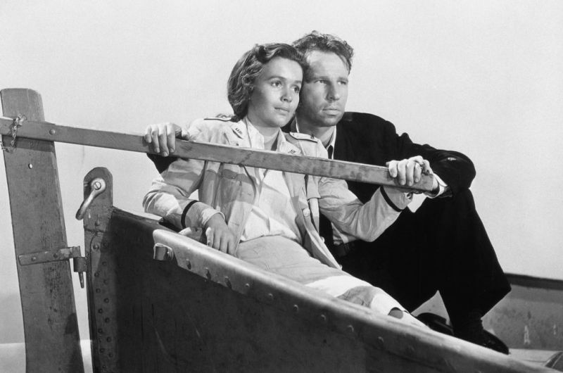 Кадры из Спасательная шлюпка (1944)