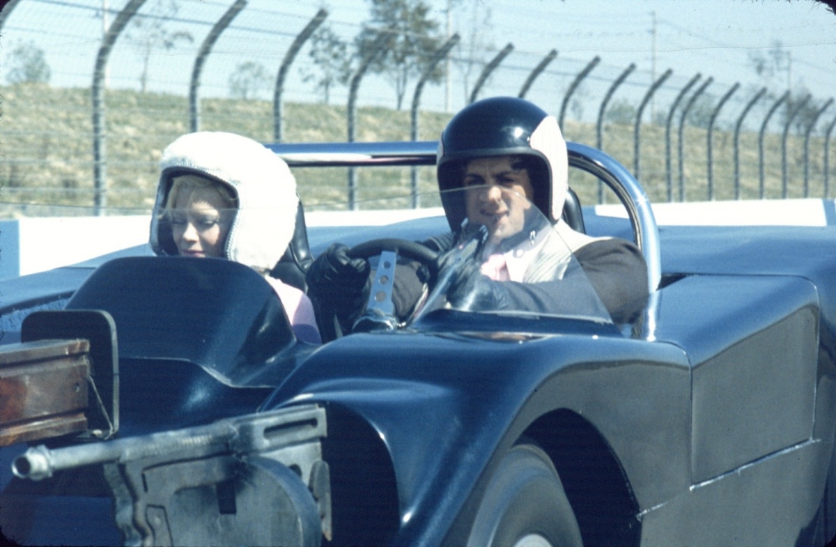 Кадры из Смертельные гонки 2000 года (1975)