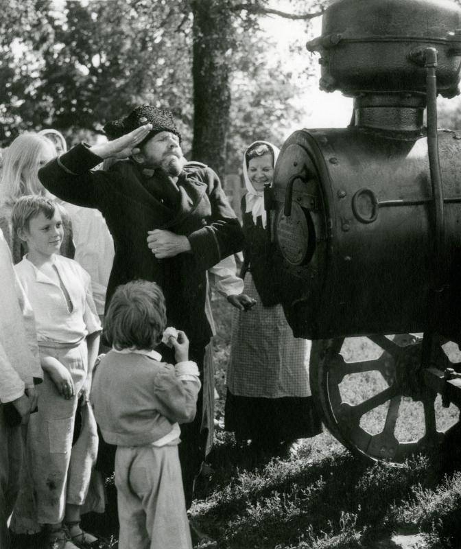 Кадры из Танцы вокруг парового котла (1988)