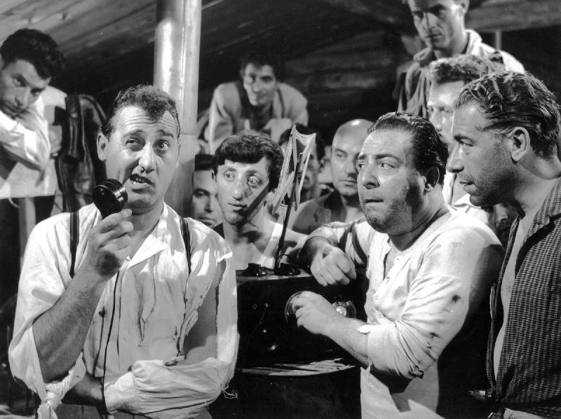 Кадры из Американец в Риме (1954)