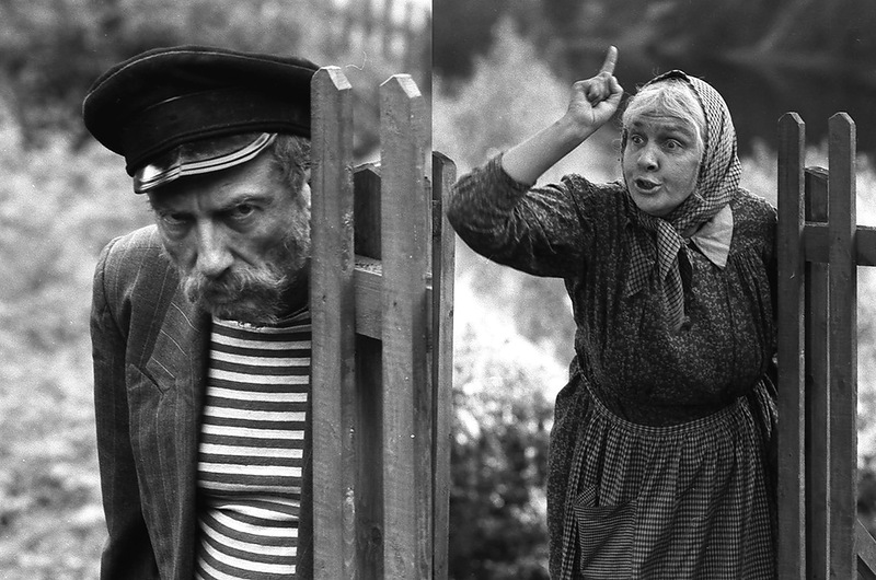 Кадры из Любовь и голуби (1985)