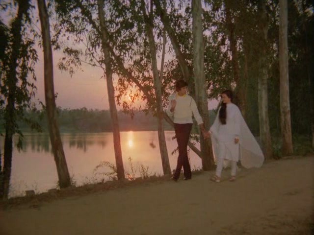 Кадры из Любовная связь (1981)
