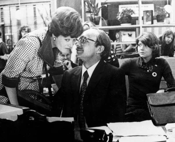 Кадры из Служебный роман (1977)