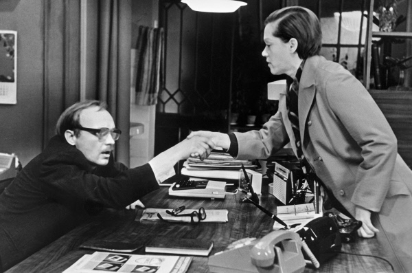 Кадры из Служебный роман (1977)