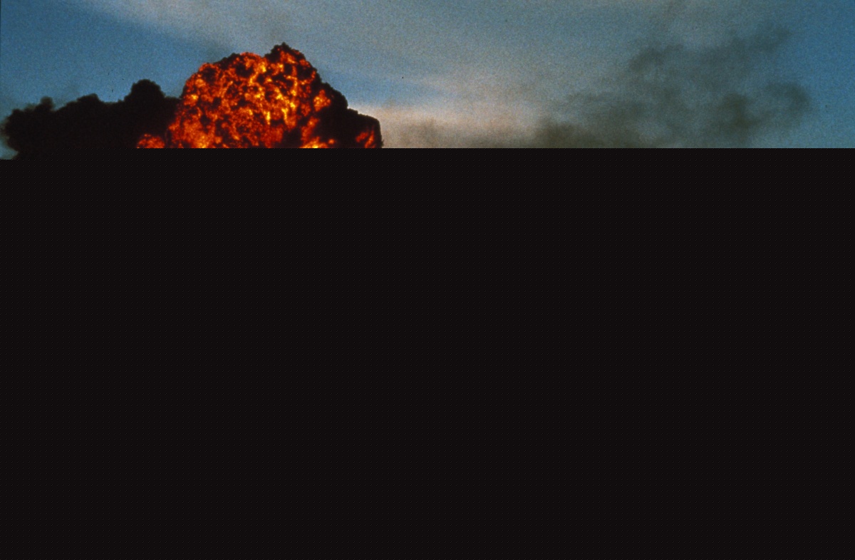 Кадры из Операция «К центру Солнца» (1992)
