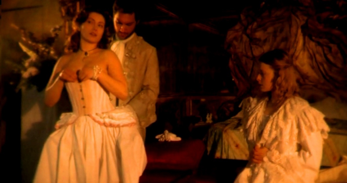 Кадры из Философия будуара маркиза Де Сада (2005)