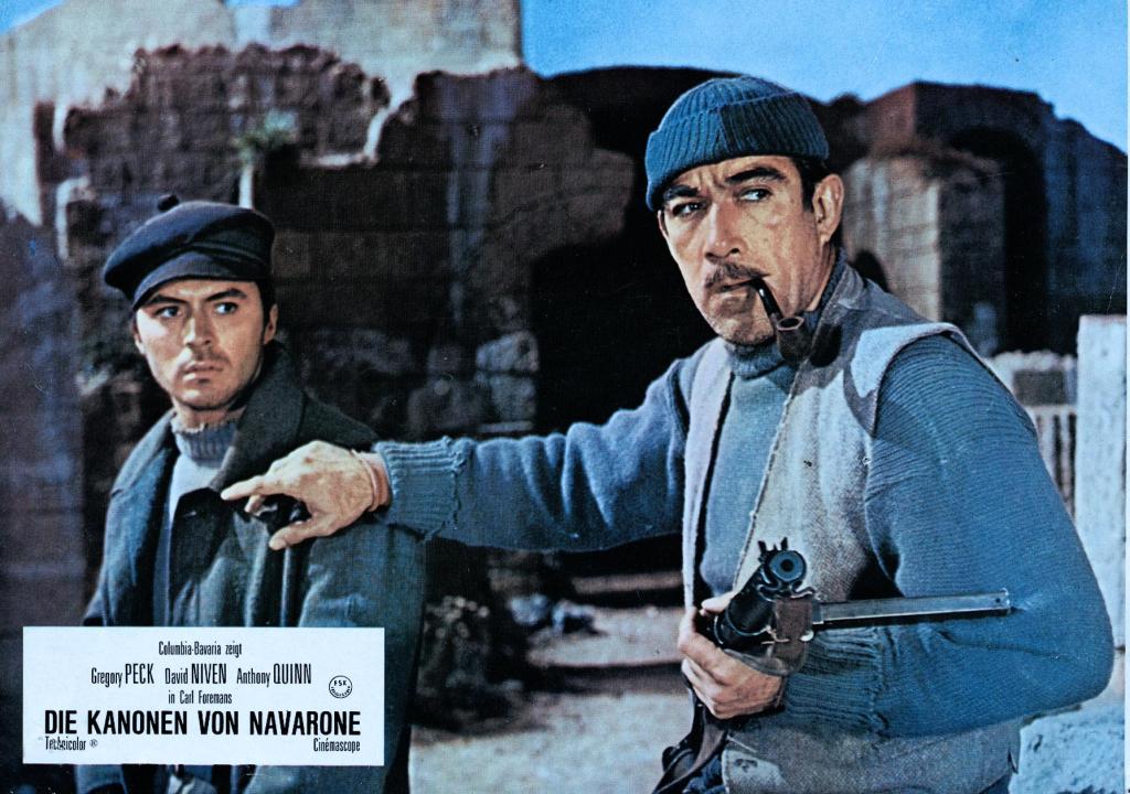 Кадры из Пушки острова Наварон (1961)